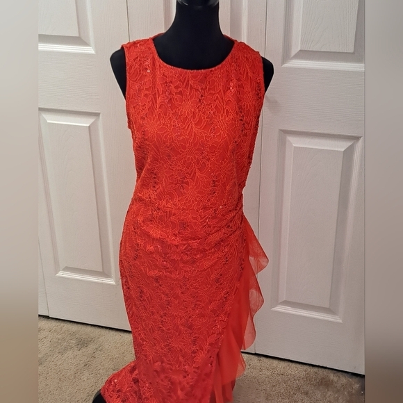 NWT Candalite Petite Cherry Red Lace & Sequin Formal Dress - Picture 1 of 12